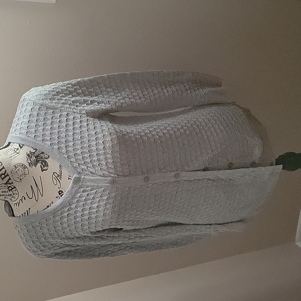 Merona light gray 3/4 sleeve sweater